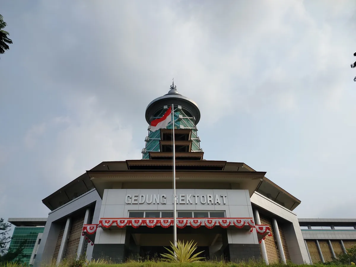UNIVERSITAS SULTAN AGENG TIRTAYASA